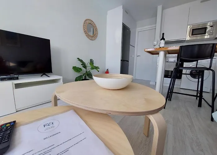 Caleton Lanzarote * بويرتو ذيل كارمين